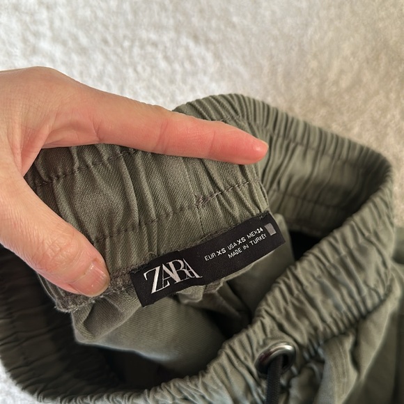 Zara straight Pants in Green - Picture 12 of 12